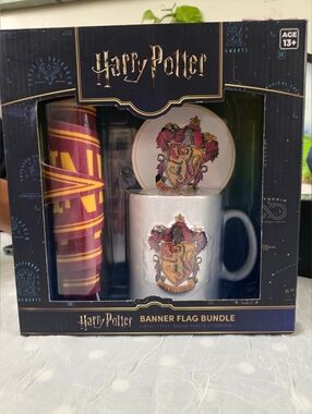 Harry Potter Gryffindor Banner Flag Bundle - Red & Gold